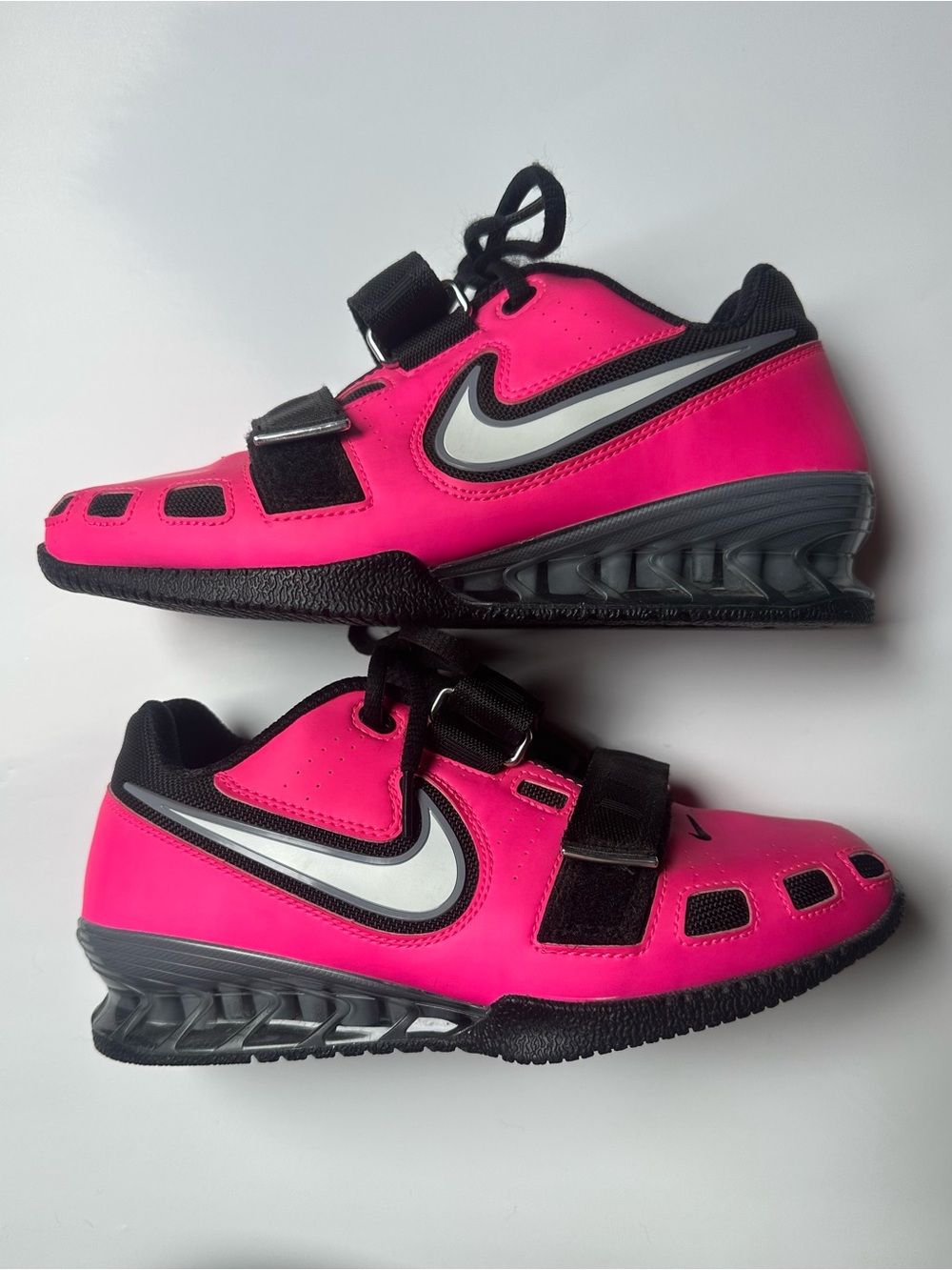 Nike Romaleo 2 - Pink - Size 5.5 M / 7 W Discontinued Rare EUC Weightlifting